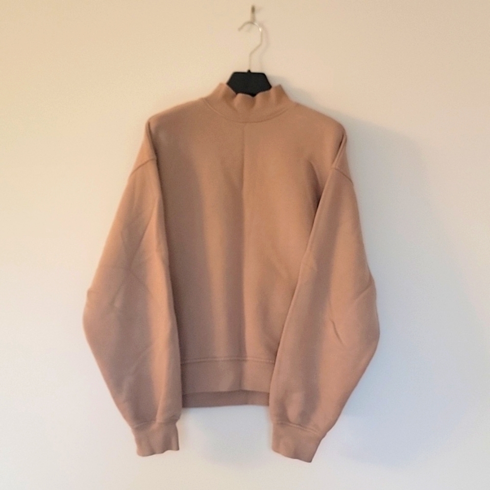 Aritzia mockneck TNA Cozy Fleece Sweatshirt Size 1 Beige